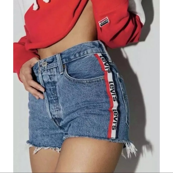 Levi’s Premium 501 Sport Tape Jean Shorts in Spectator Sport Medium Wash NEW - Picture 1 of 9